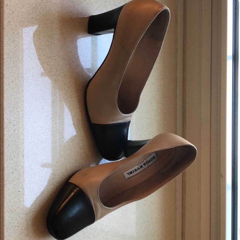 Sonia Rykiel nude and black pumps size 37
